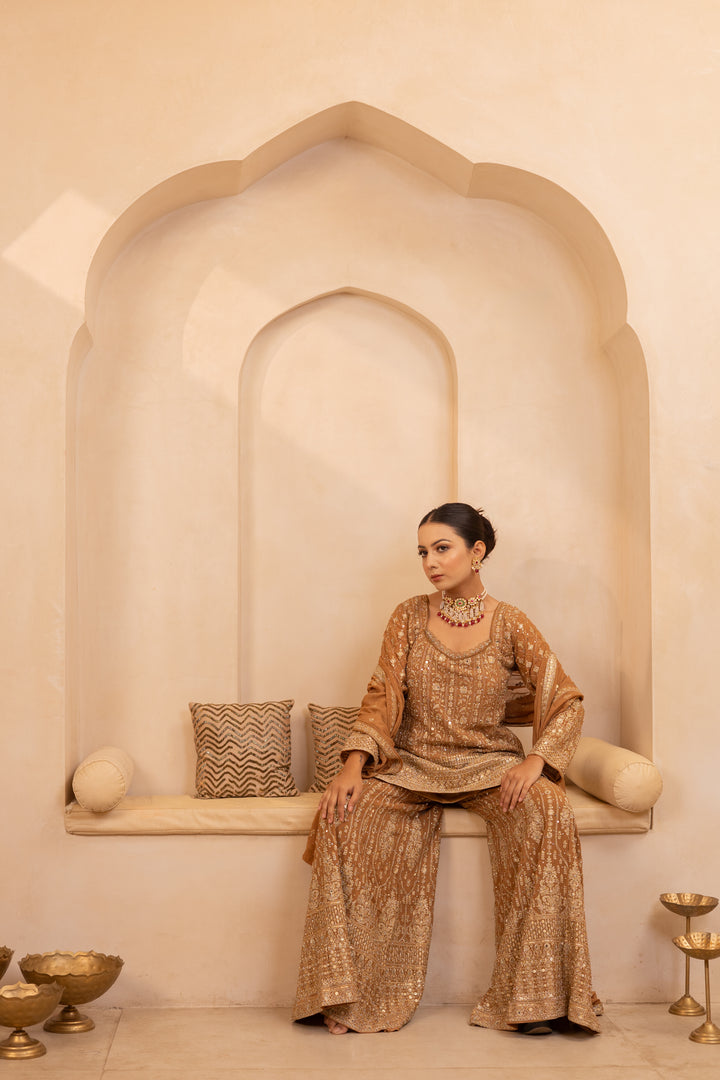 Varnya Sandstone Suit Set