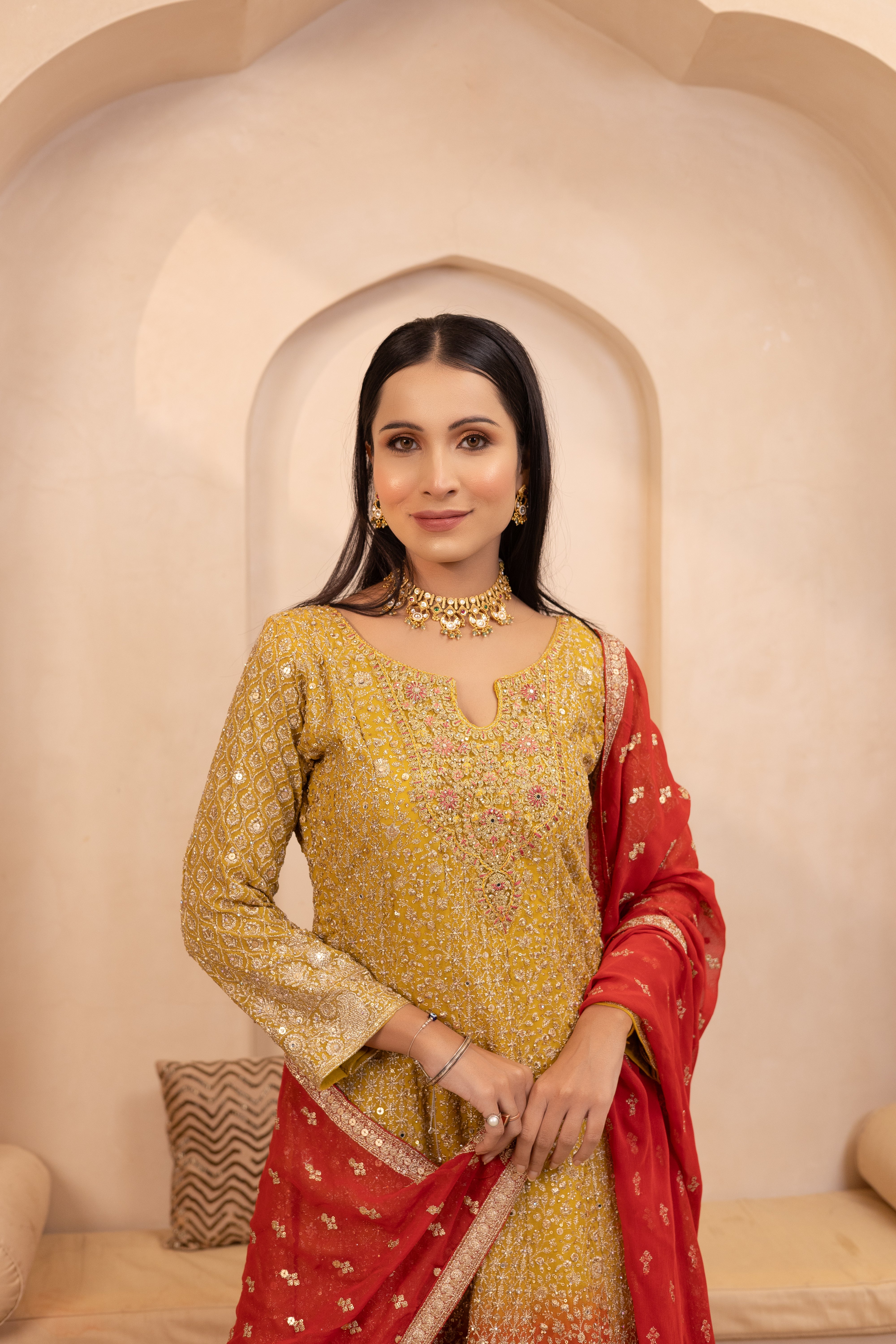 Kumuda Raktima Suit Set