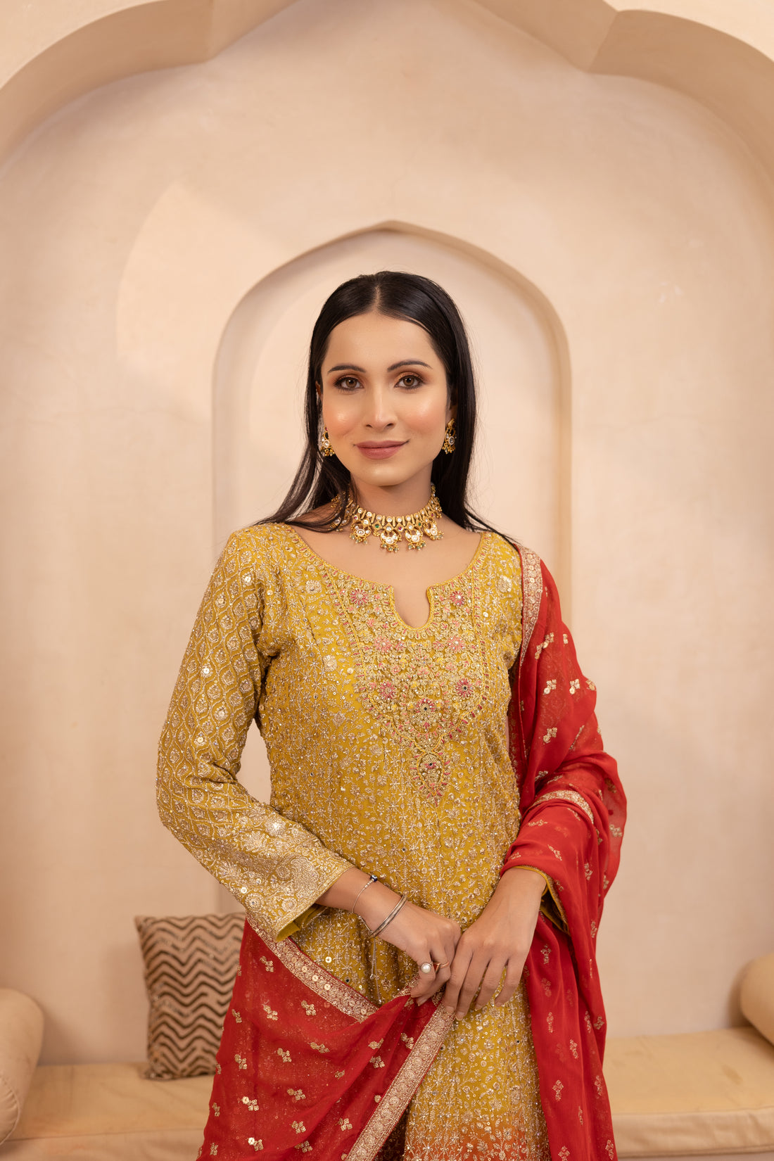 Kumuda Raktima Suit Set